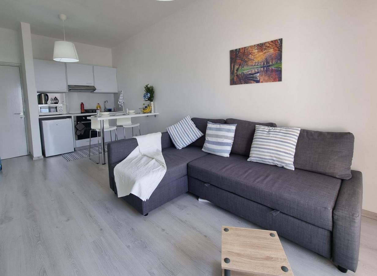 Super Modern Beachfront 1 Bedroom - Sleeps 4 Lemesós Eksteriør bilde