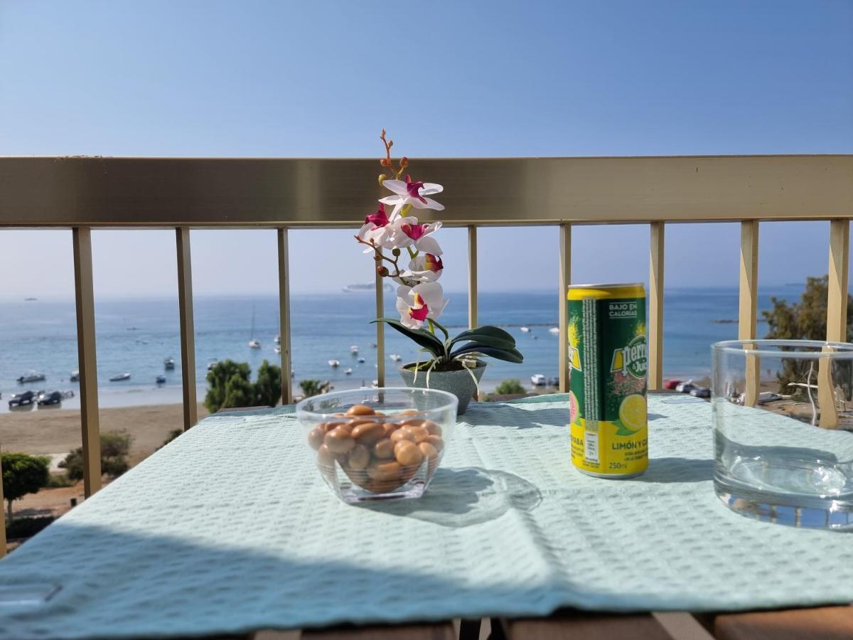 Super Modern Beachfront 1 Bedroom - Sleeps 4 Lemesós Eksteriør bilde